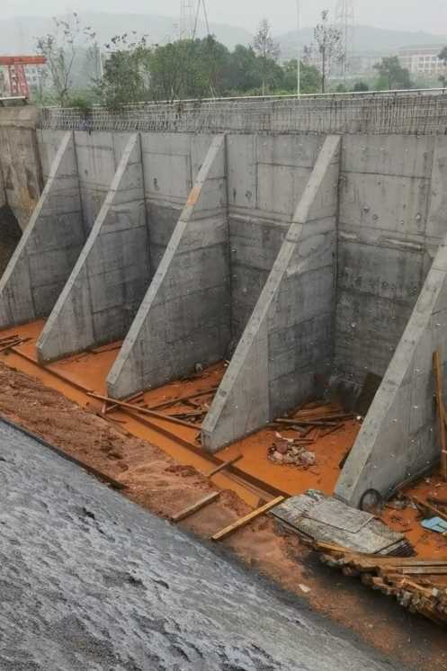 天津宁河县锚杆式挡土墙